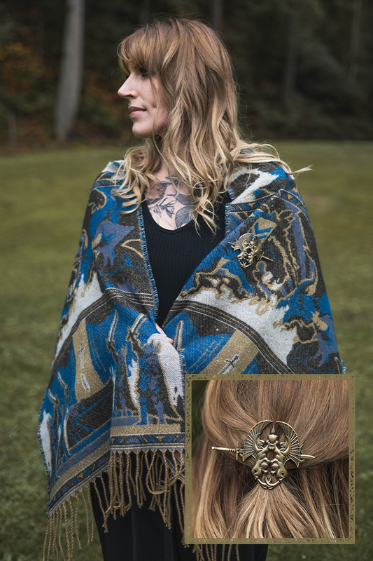 Dragon Age Tale of a Grey Warden Cloak and Brooch Bundle