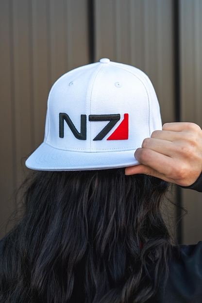 Mass Effect N7 Snapback Kappe (Weiß)