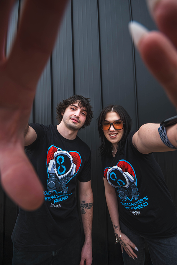 Mass Effect Commander's Bester Freund T-Shirt