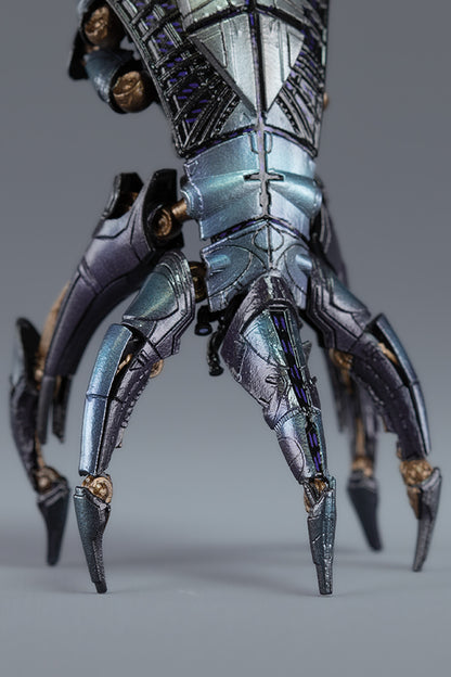 Réplique de la navire Reaper Sovereign en PVC de 8 pouces de Mass Effect.