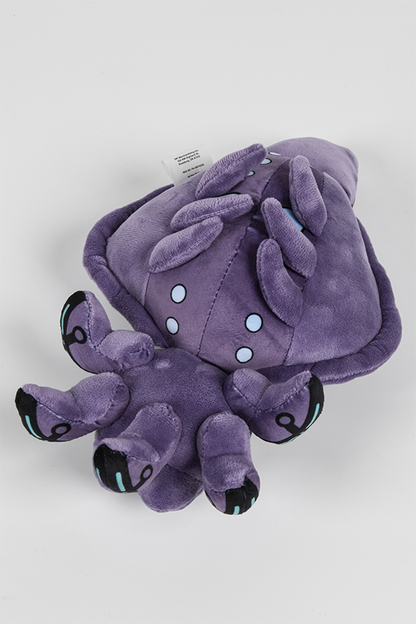 Image shows Mass Effect Reaper Essential Bundle 's plush laid flat upside down. From the dark space, distant from the Milky Way, these giant space monsters hibernate for fifty thousand years—only to return and wreak havoc like the true menaces that they are. 