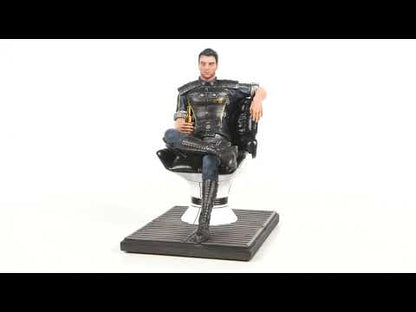Estatua de Kaidan Alenko de Mass Effect